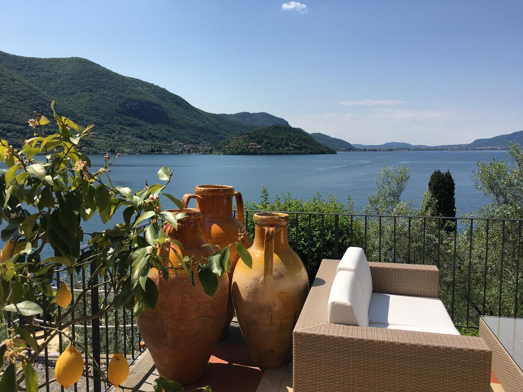 蒙泰伊索拉Castello Oldofredi公寓式酒店 外观 照片